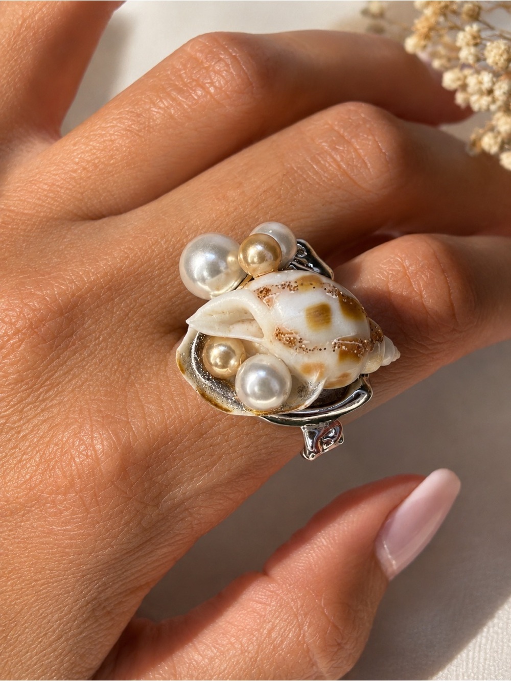 Pearl Cluster Ring - White Pearlescent